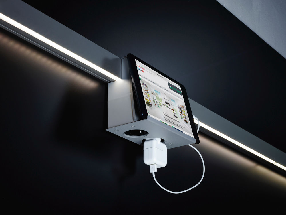 ЛинероМозаик полка + 2розетки, Кабель 2м, цвет АНТРАЦИТ Kessebohmer | официальный магазин ЛинероМозаик полка + 2розетки, Кабель 2м, цвет АНТРАЦИТ Kessebohmer | официальный магазин